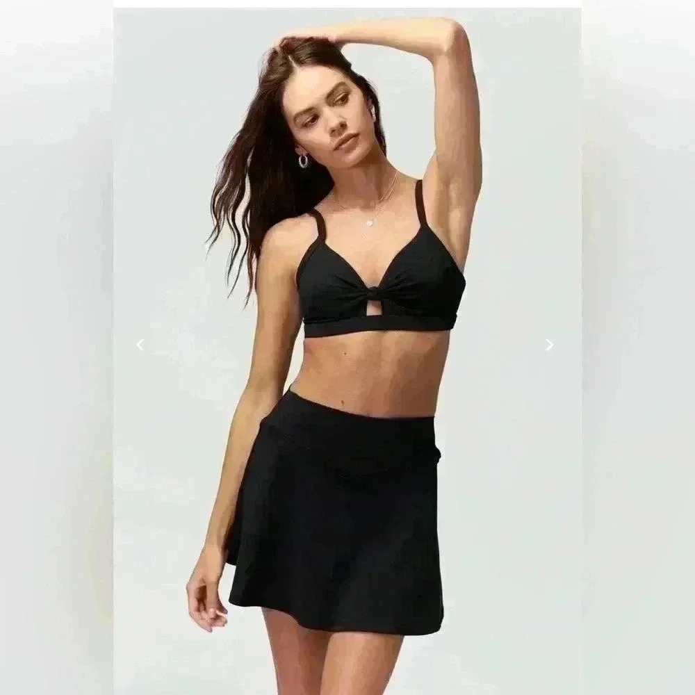 NWOT Spiritual Gangster Eden Twist Front Sports Bra - Black with gold logo